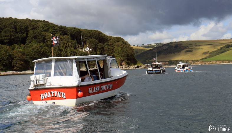 15 August 2017 - Glass bottom boat trip © Ian Foster / fozimage