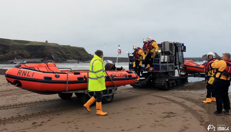 19 February 2017 - Bude RNLI surf training © Ian Foster / fozimage