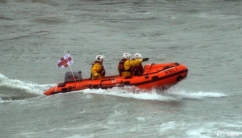 19 February 2017 - Bude RNLI surf training © Ian Foster / fozimage