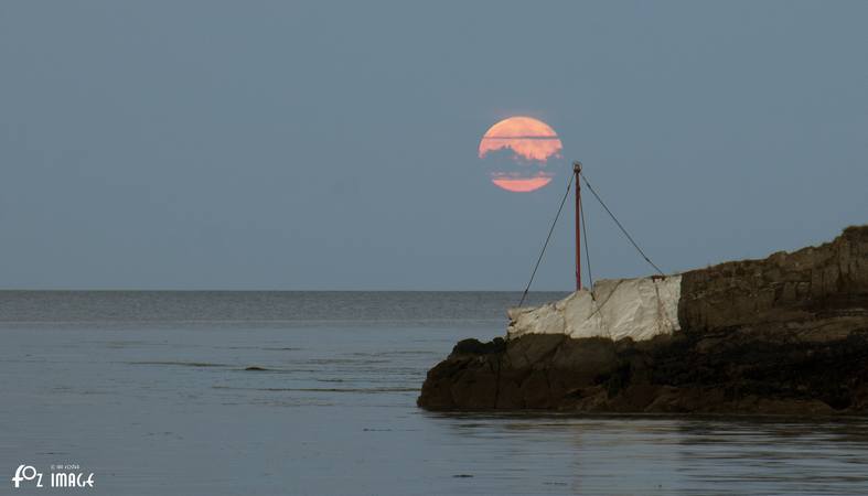 9 July 2017 - Moonrise over White Rock © Ian Foster / fozimage