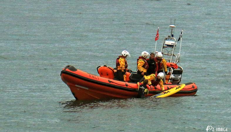 28 June 2017 - Looe RNLI Training with RNLI Lifeguards on Seaton beach © Ian Foster / fozimage