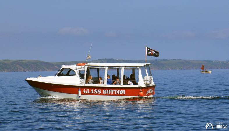 24 May 2017 - Glass bottom boat trip © Ian Foster / fozimage